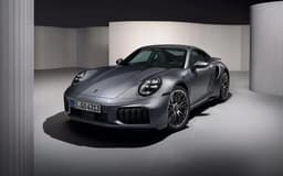 Совершенно новый Porsche 911 Turbo S едет в Россию: 701 л.с. и цена никак не ниже 20 млн рублей
